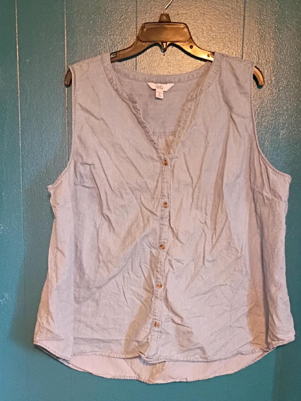 croft & barrow Light Blue Sleeveless Button-Front Top